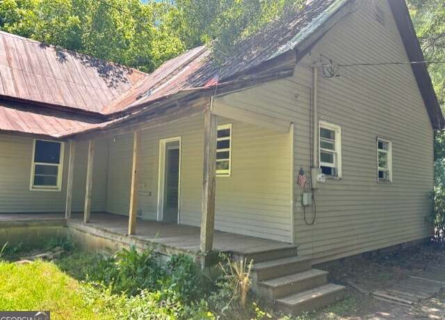 Property at 585 Huddleston Rd, Fayetteville, GA 30214, 2 beds, 1 bath