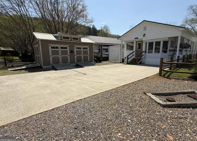 Property at 4163 Riverbank Run, Hiawassee, GA 30546, 1 bed, 2 baths