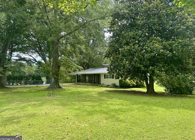 Property at 746 Thomas Rd, Trion, GA 30753, 3 beds, 2 baths