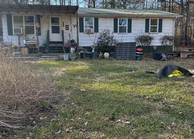 Property at 320 W Grantville Rd, Grantville, GA 30220, 3 beds, 2 baths