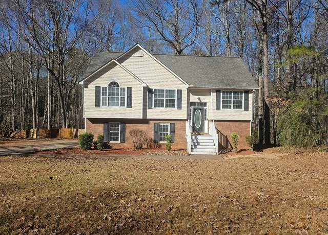 Property at 41 Masters Dr, Newnan, GA 30265, 4 beds, 3 baths