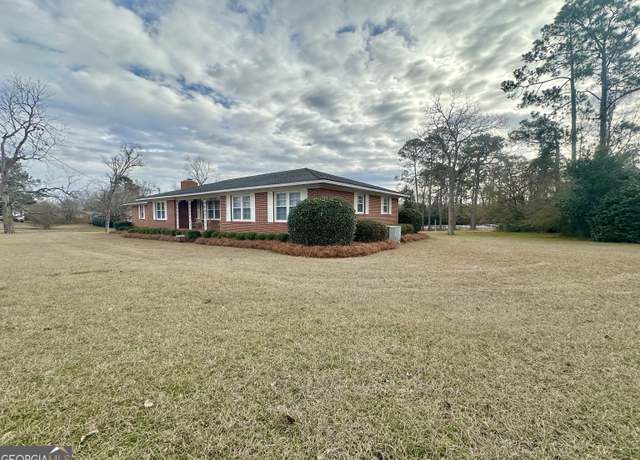 Property at 73 S Eastman Ave, Mcrae-helena, GA 31055, 3 beds, 2 baths