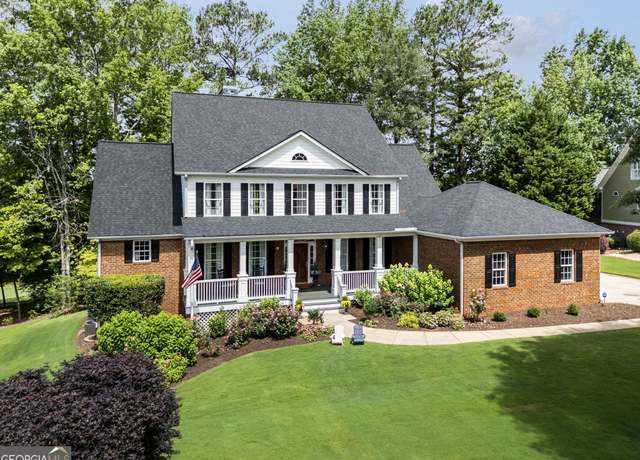 Property at 905 White Oak Dr, Newnan, GA 30265, 5 beds, 4.5 baths