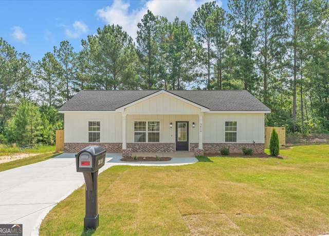 Property at 3615 Pebble Creek Dr, Hephzibah, GA 30815, 3 beds, 2 baths
