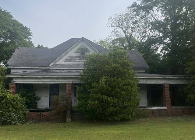 Property at 8335 Eisenhower Pkwy, Lizella, GA 31052, 3 beds, 2 baths