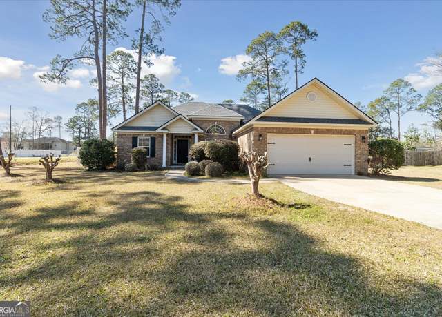 Property at 334 Lanier St, Pembroke, GA 31321, 3 beds, 2 baths