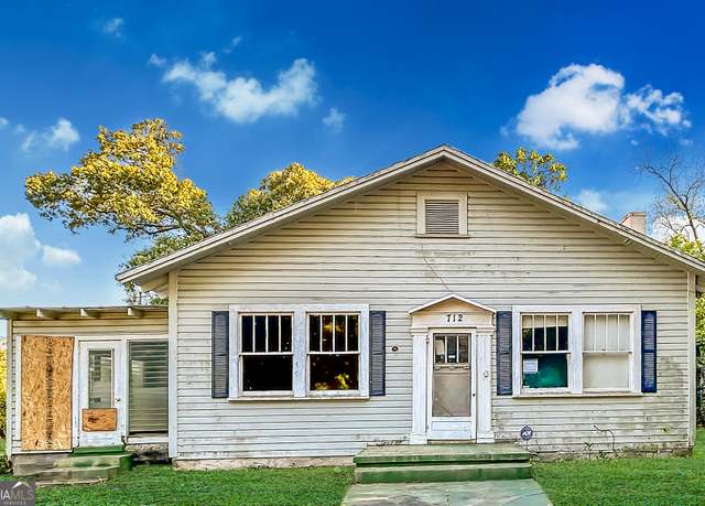 Property at 712 E College St, Bainbridge, GA 39819, 2 beds, 1 bath