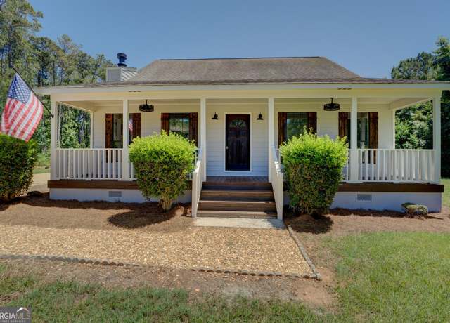 Property at 135 Pennington Rd NW, Milledgeville, GA 31061, 3 beds, 2 baths