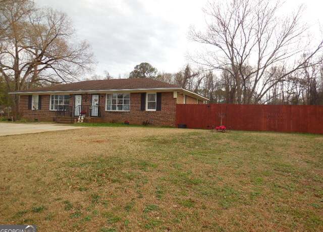 Property at 1722 W Poplar St, Griffin, GA 30224