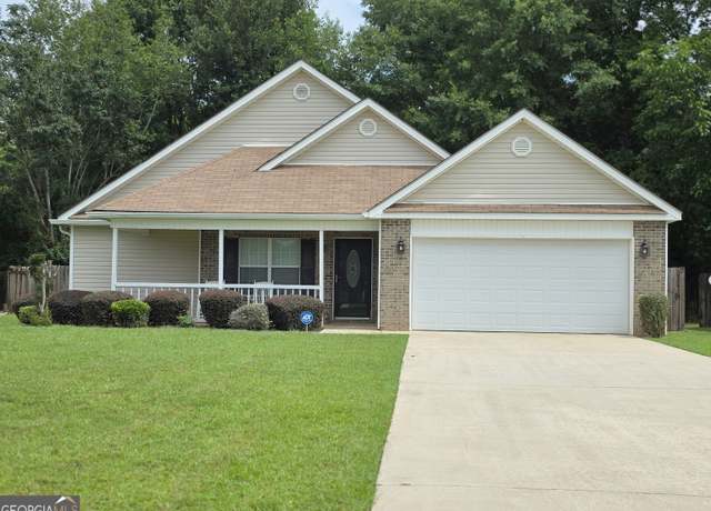 Property at 126 Sunnymeade Dr, Warner Robins, GA 31093, 3 beds, 2 baths