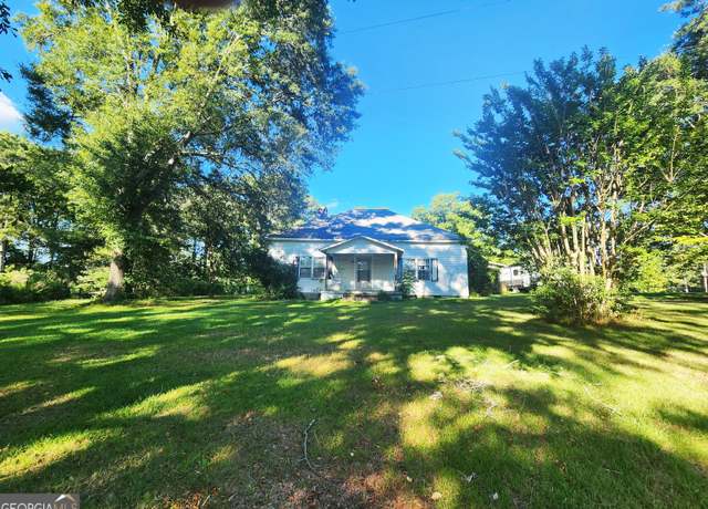 Property at 433 Mount Moriah Rd, Auburn, GA 30011, 3 beds, 2 baths