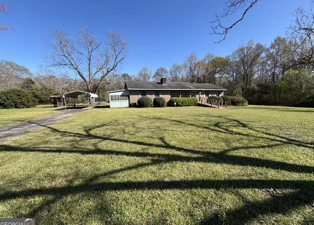 Property at 217 Berryhill Coody Rd, Cochran, GA 31014, 3 beds, 2 baths
