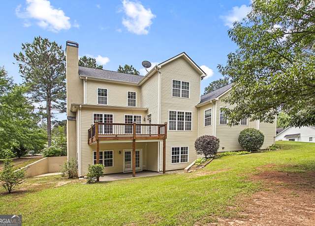 Property at 203 Evergreen N, Barnesville, GA 30204, 4 beds, 4 baths