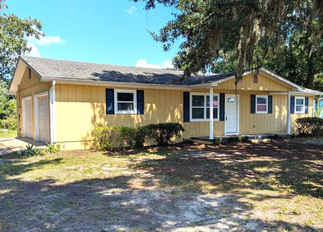 Property at 1011 Dilworth St, St. Marys, GA 31558, 3 beds, 2 baths