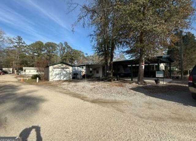 Property at 151 Chewalla, Eufaula, AL 36027, 1 bed, 2 baths