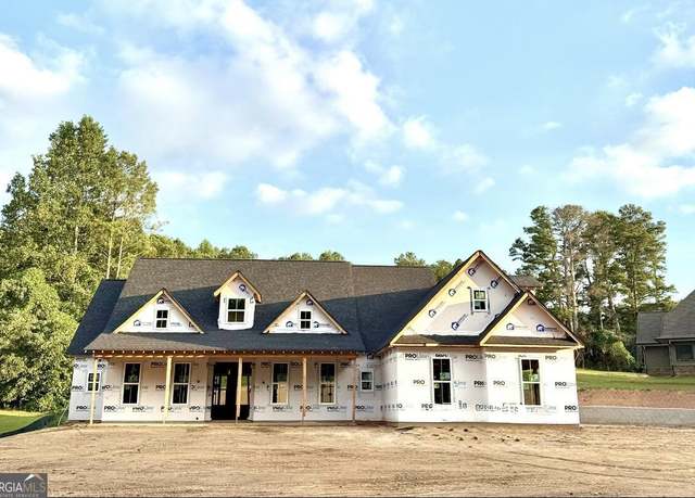 Property at 105 W Lake Blvd, Carrollton, GA 30116, 4 beds, 3.5 baths