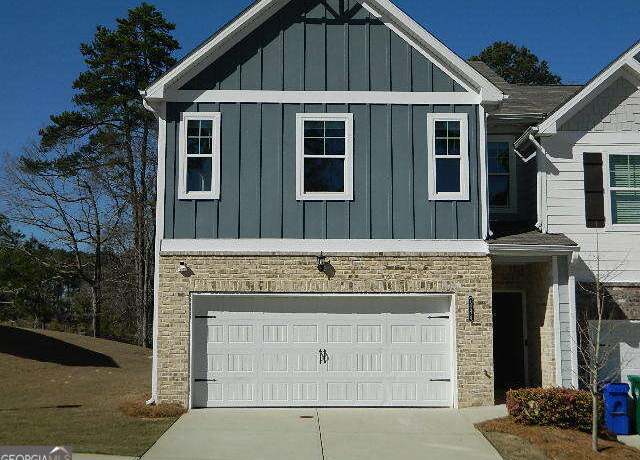 Property at 7484 Knoll Hollow Rd, Lithonia, GA 30058, 3 beds, 2.5 baths