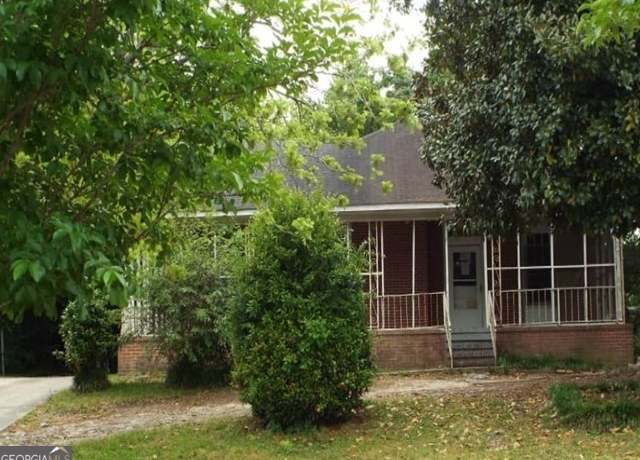 Property at 948 Belvedere Dr, Columbus, GA 31907, 3 beds, 2 baths