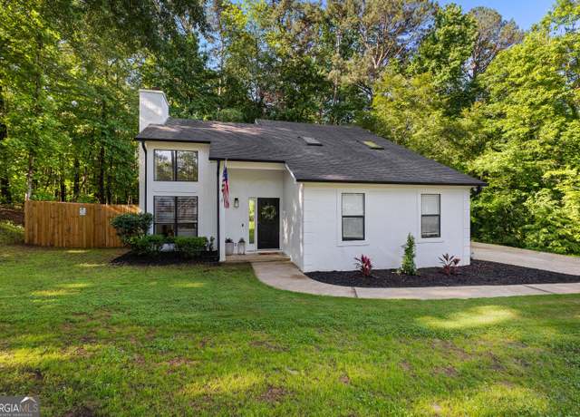 Property at 111 Rosignol Dr, Sharpsburg, GA 30277, 3 beds, 2.5 baths