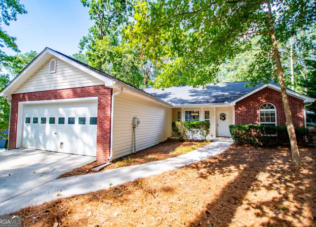 Property at 3153 Sweetbriar Dr, Villa Rica, GA 30180, 3 beds, 2 baths