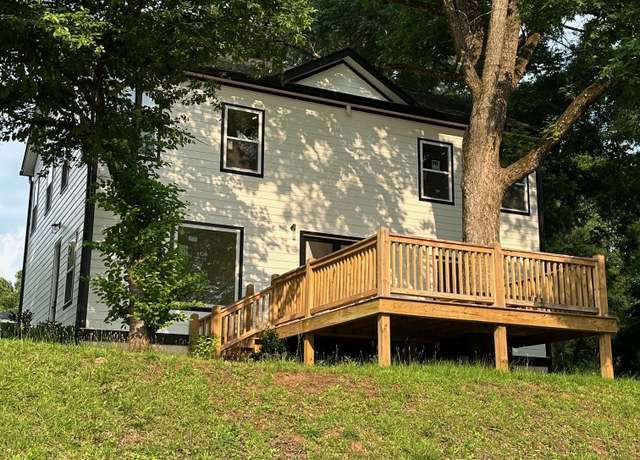 Property at 731 N Jefferson St NE, Milledgeville, GA 31061, 5 beds, 4 baths