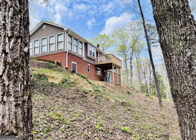 Property at 285 W0lf Den Rd, Royston, GA 30662, 5 beds, 3 baths