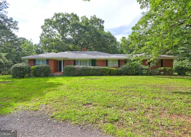Property at 2742 Highway 20 W, Hampton, GA 30228, 3 beds, 2 baths