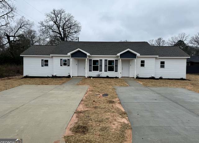 Property at 218B Tabor Dr, Warner Robins, GA 31093, 2 beds, 2 baths
