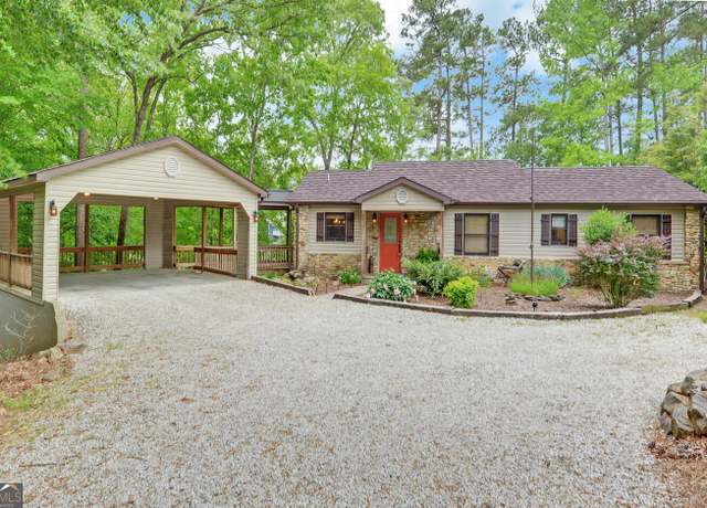 Property at 87 Idlewood Ln, Hartwell, GA 30643, 3 beds, 2 baths