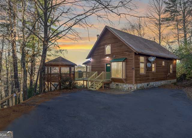 Property at 517 Ridge Rd, Blue Ridge, GA 30513, 3 beds, 2.5 baths