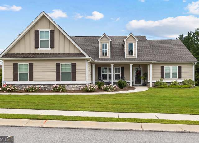 Property at 557 Lago Ct, Lagrange, GA 30241, 4 beds, 3 baths