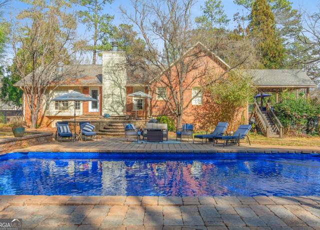 Property at 3657 Sussex Dr, Milledgeville, GA 31061, 4 beds, 3 baths