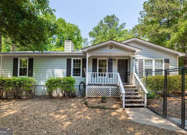 Property at 1201 Sid Hunter Rd, Senoia, GA 30276, 3 beds, 2 baths