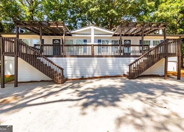 Property at 6140 Jones Rd, Flowery Branch, GA 30542, 4 beds, 4 baths
