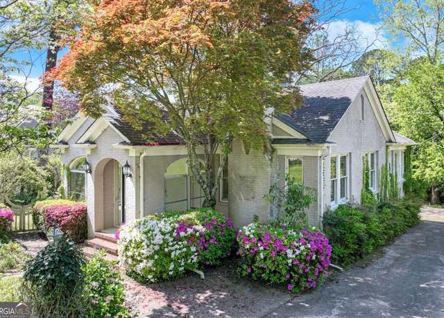 Property at 1631 Riverside Dr, Gainesville, GA 30501, 3 beds, 3 baths