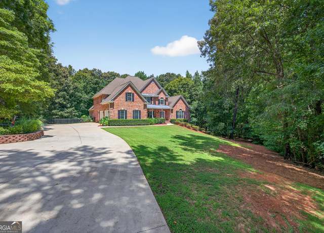 Property at 1050 Cedar Grove Dr, Buckhead, GA 30625, 8 beds, 5 baths