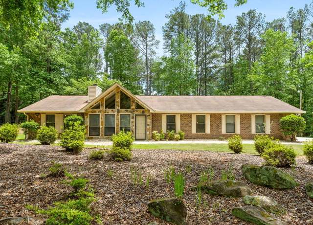 Property at 200 Whitney Way, Fayetteville, GA 30214, 3 beds, 2 baths