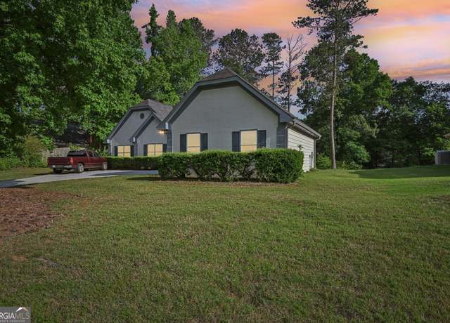 Property at 2768 Southpark Blvd SW, Conyers, GA 30094, 3 beds, 2.5 baths