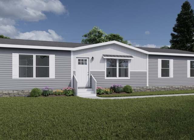 Property at 817 W Leatherwood Rd, Toccoa, GA 30577, 3 beds, 2 baths