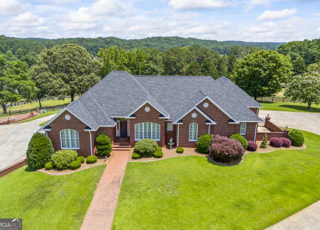 Property at 152 Lace Field Ln, Lavonia, GA 30553, 5 beds, 4.5 baths