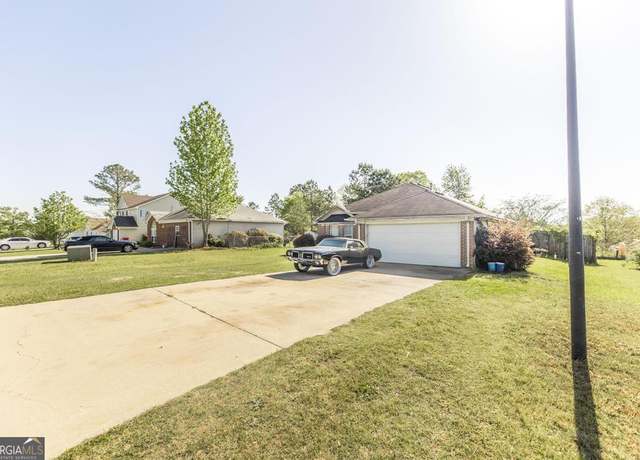 Property at 390 Apple Blossom Way, Macon, GA 31217, 3 beds, 2 baths