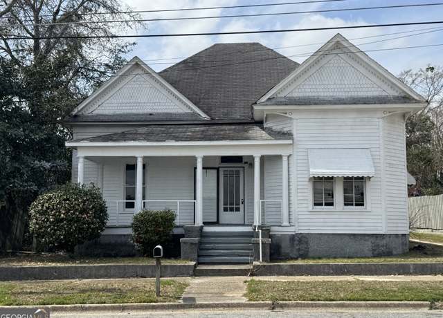 Property at 108 N Washington St, Dublin, GA 31021, 4 beds, 2 baths