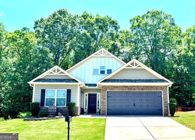 Property at 97 Village Park Dr, Newnan, GA 30265, 3 beds, 2 baths