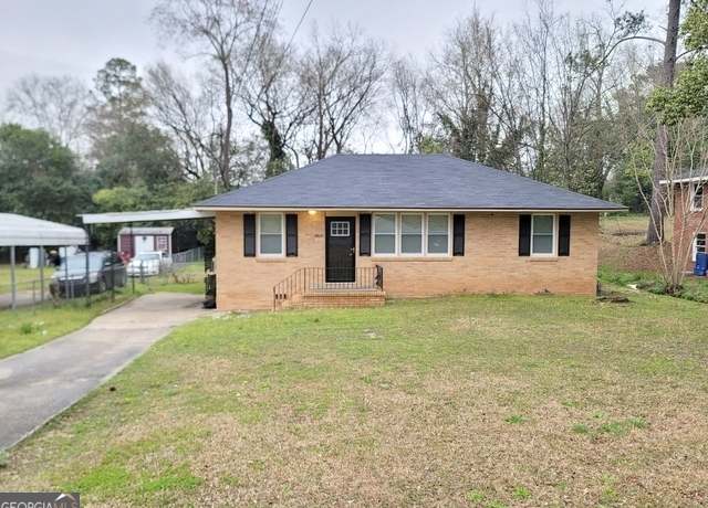 Property at 1151 N Beddingfield Dr, Macon, GA 31206, 3 beds, 1 bath