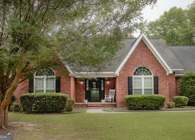 Property at 930 Pointer Rd, Statesboro, GA 30461, 4 beds, 2 baths
