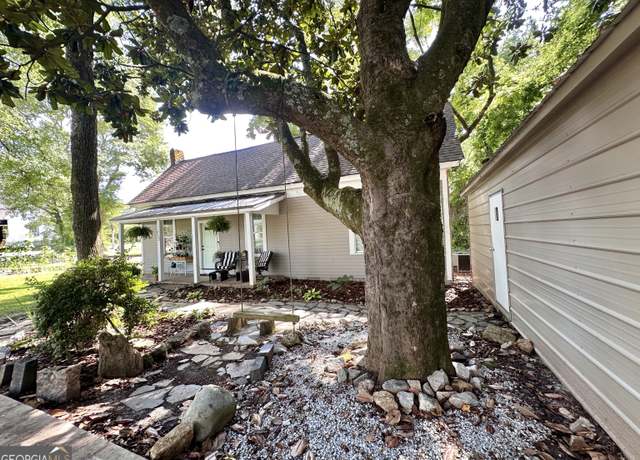 Property at 6192 Collins St NE, Covington, GA 30014, 2 beds, 1 bath