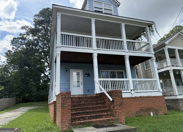 Property at 174 Joseph E Lowery Blvd NW, Atlanta, GA 30314, 4 beds, 2.5 baths