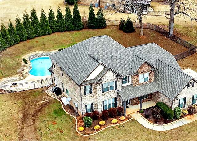 Property at 209 Enfield Ln, Mcdonough, GA 30252, 5 beds, 3.5 baths