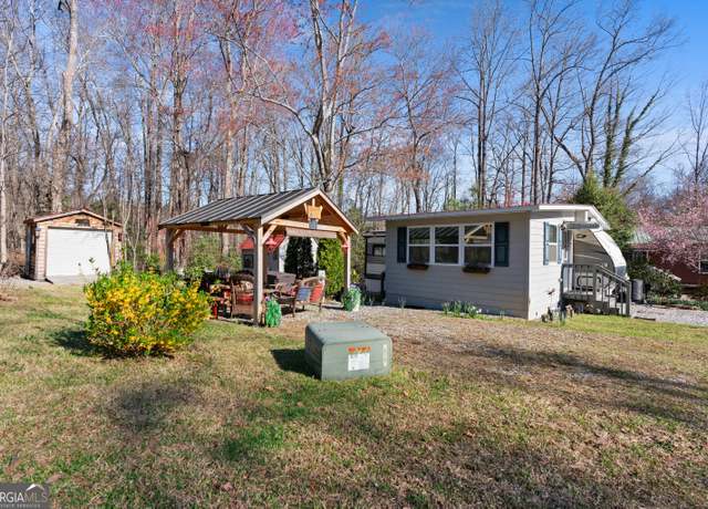 Property at 28 Bear Lovers Ct, Cleveland, GA 30528, 1 bed, 1 bath