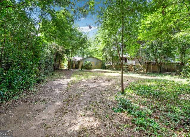 Property at 3941 Paces Ferry Dr SE, Atlanta, GA 30339, 2 beds, 1.5 baths